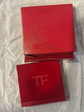 Tom Ford Glossy Red TF Logo Compact